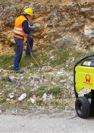 Benzínové elektrocentrály PRAMAC Lifter E 8000