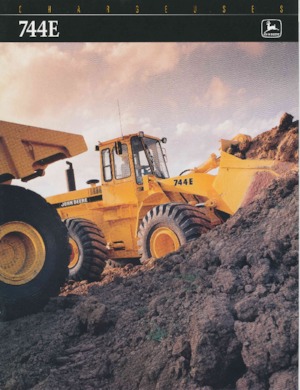 Kolové nakladače John Deere Construction 744 E
