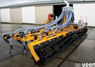 Technologie kejdy a hnoje Aplikátory kejdy Veenhuis Terraject 300 – 6.96
