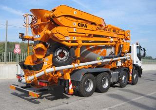 Autočerpadla s domíchávačem betonu CIFA MK28L-5