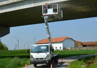 Teleskopické pracovní plošiny Autoplošiny s teleskopickým výložníkem Multitel MS 100 
