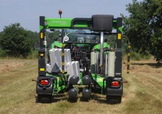 Balicí stroje DEUTZ-FAHR WM 4044