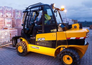 Teleskopické manipulátory JCB TLT35D