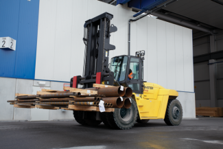 Čelní vysokozdvižné dieselové vozíky Hyster H18.00XM 12EC