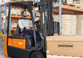 Čelní vysokozdvižné elektrické vozíky Doosan B16R-7 