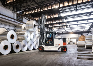 Čelní vysokozdvižné elektrické vozíky Bobcat B80NSC