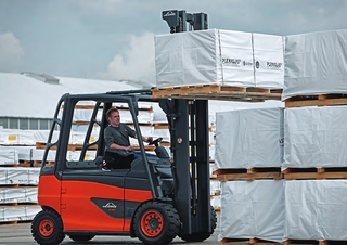 Čelní vysokozdvižné elektrické vozíky Linde E50P/600HL