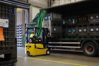 Čelní vysokozdvižné elektrické vozíky Yale ERP1 VT SWB