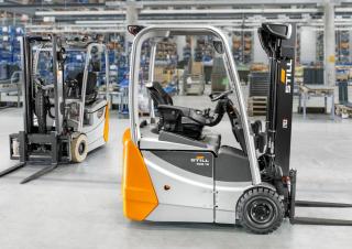 Čelní vysokozdvižné elektrické vozíky Still RXE 15