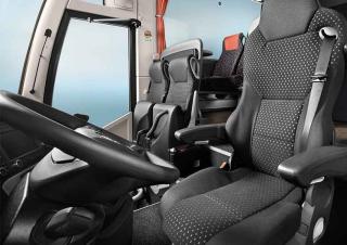 Autobusy Dálkové autobusy Setra S 516 HD/2