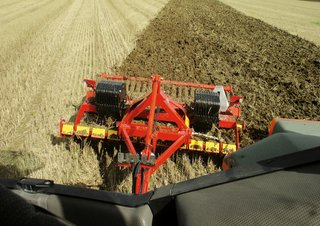 Diskové podmítače Väderstad Carrier 400