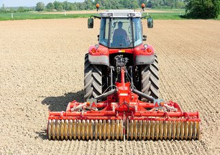 Diskové podmítače Väderstad Carrier X 525