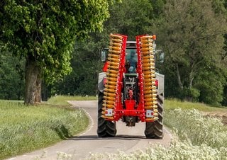 Diskové podmítače Väderstad Carrier X 525