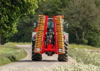 Diskové podmítače Väderstad Carrier X 425