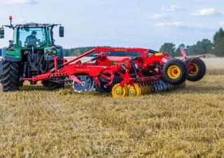 Diskové podmítače Väderstad Carrier XL 525