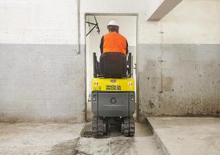 Elektrická pásová rypadla Wacker Neuson 803 dual power 