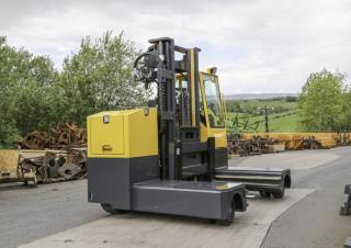 Vysokozdvižné vozíky s bočním ložením Elektrické vysokozdvižné vozíky s bočním ložením Combi-Lift C 6000 ESL