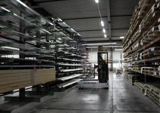 Vysokozdvižné vozíky s bočním ložením Elektrické vysokozdvižné vozíky s bočním ložením Hubtex DS 27 EL
