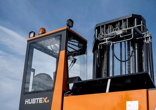 Vysokozdvižné vozíky s bočním ložením Elektrické vysokozdvižné vozíky s bočním ložením Hubtex MaxX 45 EL