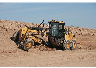 Grejdry Caterpillar 120M