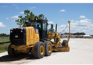 Grejdry Caterpillar 12M3