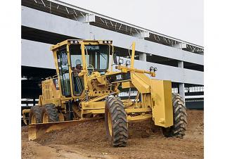 Grejdry Caterpillar 140K2