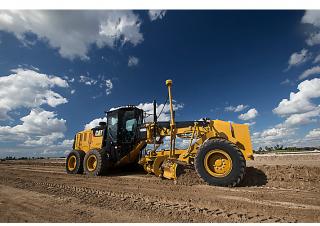 Grejdry Caterpillar 140M3