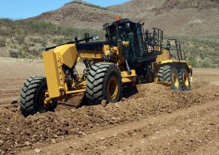 Grejdry Caterpillar 16M3