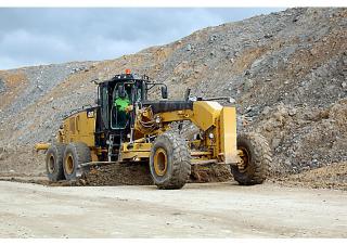 Grejdry Caterpillar 18M3