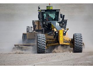 Grejdry Caterpillar 24