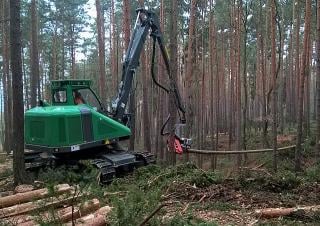 Lesní technika Harvestory Neuson Forest 104HVT