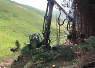 Lesní technika Harvestory John Deere 1270 E IT4
