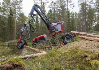 Lesní technika Harvestory Komatsu 911