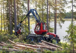 Lesní technika Harvestory Komatsu 951