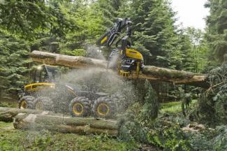 Lesní technika Harvestory Ponsse Bear