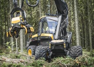 Lesní technika Harvestory Ponsse Cobra