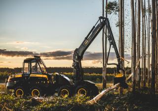 Lesní technika Harvestory Ponsse Cobra