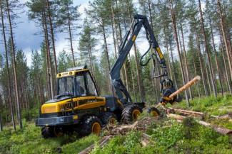 Lesní technika Harvestory Ponsse Ergo