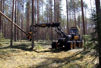 Lesní technika Harvestory Ponsse Ergo