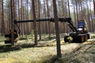 Lesní technika Harvestory Ponsse Ergo