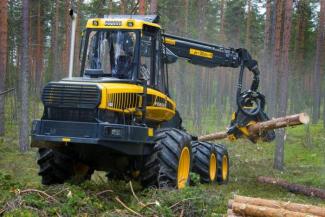 Lesní technika Harvestory Ponsse Ergo