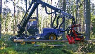 Lesní technika Harvestory Rottne H 11