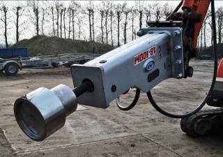 Přídavná zařízení Hydraulická bourací kladiva AJCE AB-100M