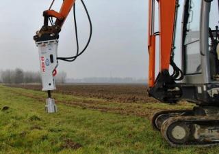 Přídavná zařízení Hydraulická bourací kladiva AJCE AB-100M