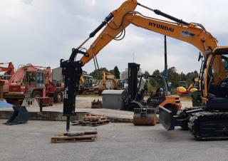 Přídavná zařízení Hydraulická bourací kladiva Daemo B140