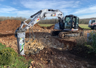 Přídavná zařízení Hydraulická bourací kladiva Daemo B140