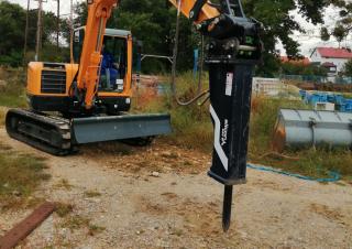 Přídavná zařízení Hydraulická bourací kladiva Daemo B50