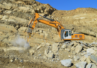 Přídavná zařízení Hydraulická bourací kladiva Epiroc HB 4700