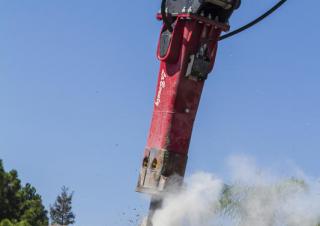 Přídavná zařízení Hydraulická bourací kladiva LaBounty LMB 9580