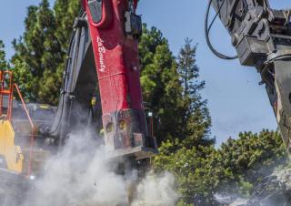 Přídavná zařízení Hydraulická bourací kladiva LaBounty LMB 9580
